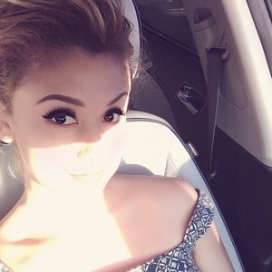 Meet your Posher, Eliana